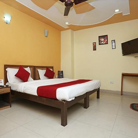 Airport Hotel Ambrosia New Delhi Ngoại thất bức ảnh
