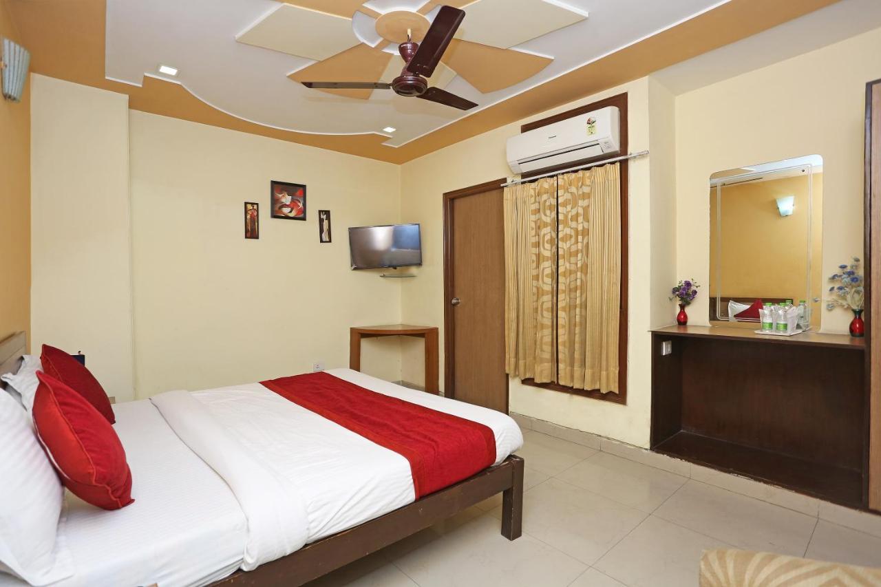 Airport Hotel Ambrosia New Delhi Ngoại thất bức ảnh