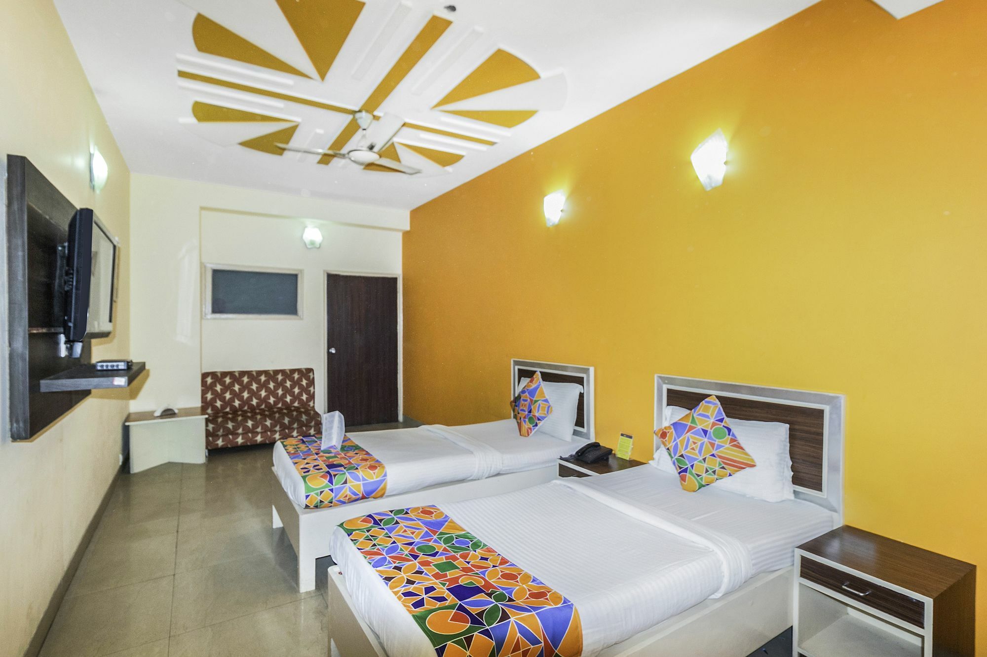 Airport Hotel Ambrosia New Delhi Ngoại thất bức ảnh