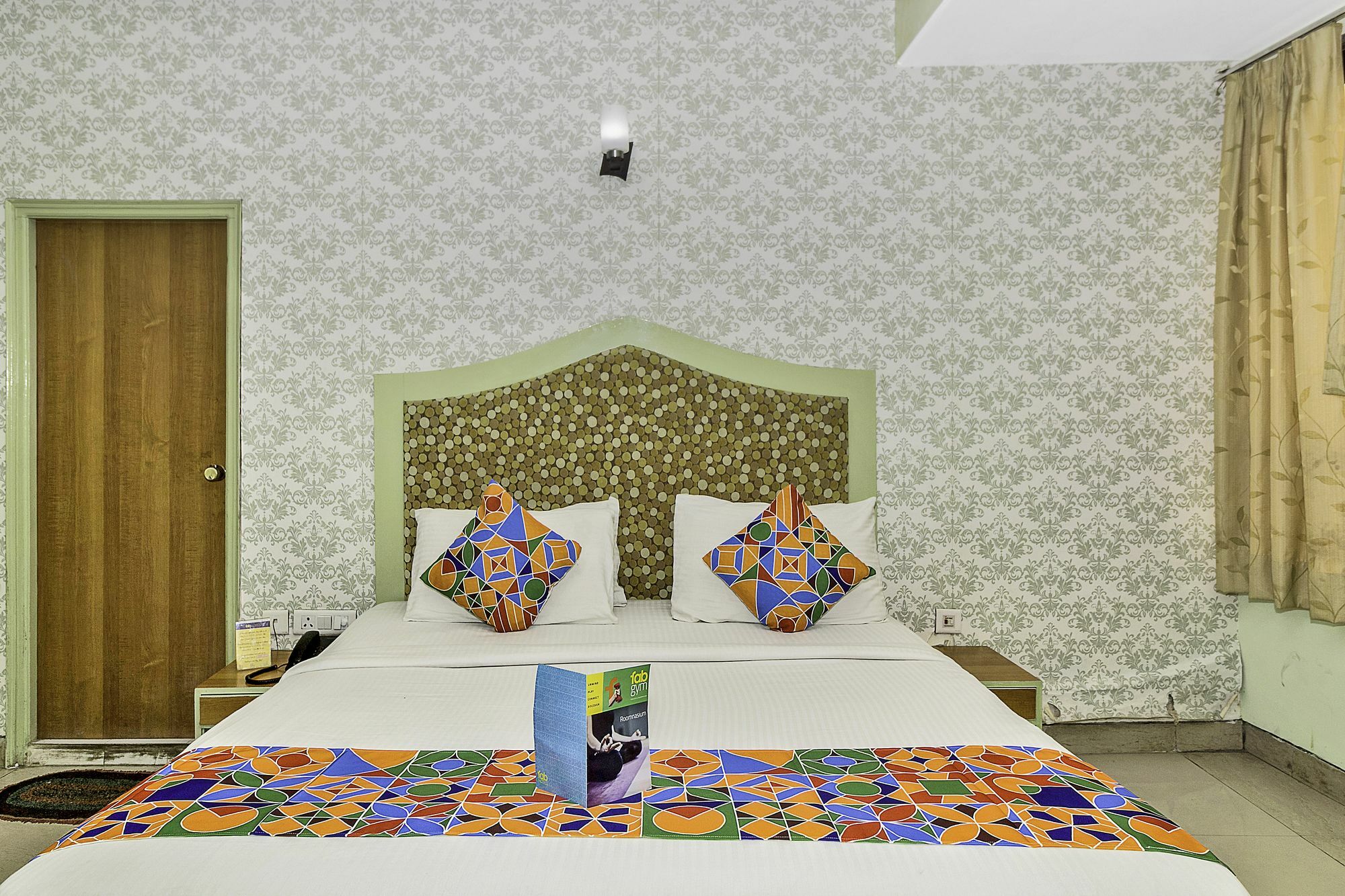 Airport Hotel Ambrosia New Delhi Ngoại thất bức ảnh